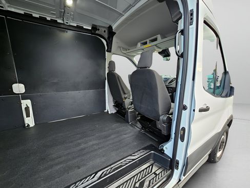 Used 2019 Ford Transit 250 148 Medium Roof image 21