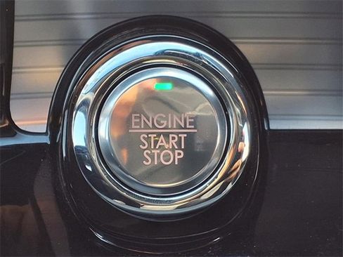 Certified 2022 Lincoln Corsair FWD w/ Premium Package image 18