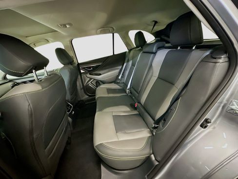 Used 2025 Subaru Outback Onyx Edition image 29