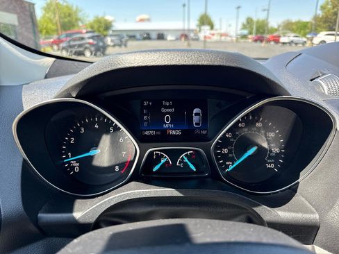 Used 2018 Ford Escape SE w/ SE Sync 3 Package FWD image 13