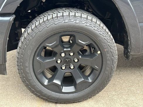 New 2026 RAM 1500 4x4 Crew Cab image 15