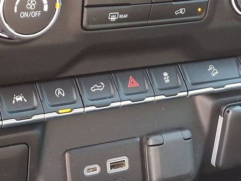 Used 2022 Chevrolet Silverado 1500 Custom Trail Boss image 30