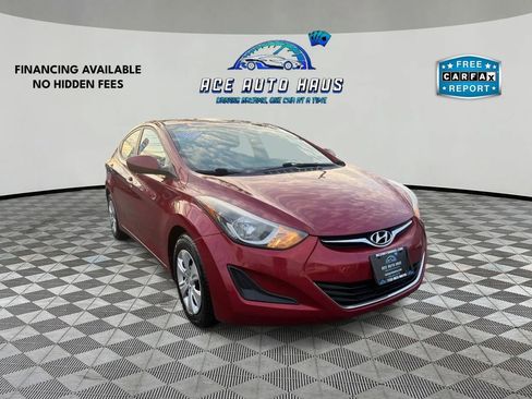 Used 2016 Hyundai Elantra SE image 1