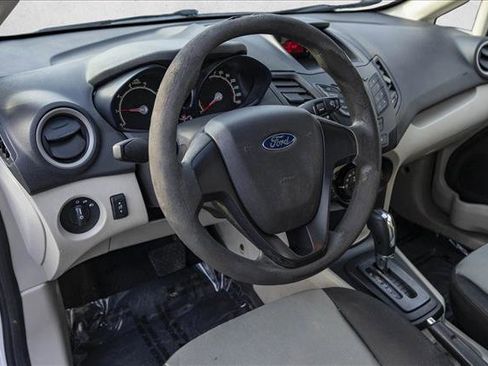 Used 2013 Ford Fiesta S image 10