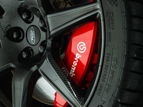 Used 2021 Ford Mustang Shelby GT500 w/ Carbon Fiber Track Pack image 23