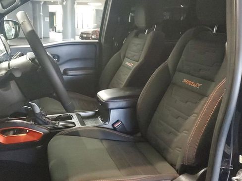 Used 2025 Nissan Frontier Pro-X image 17