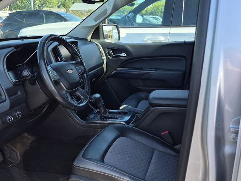 Used 2015 Chevrolet Colorado Z71 AWD/4WD image 6