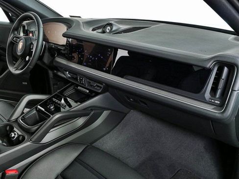 New 2026 Porsche Cayenne S AWD/4WD image 25
