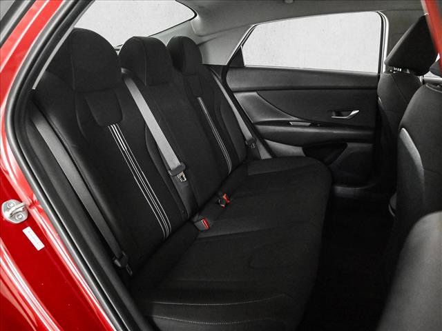 Used 2023 Hyundai Elantra SEL w/ Convenience Package FWD image 20