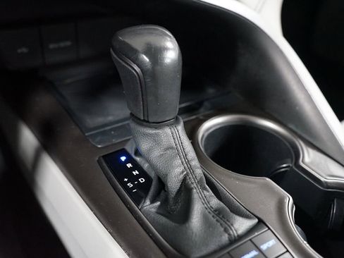 Certified 2022 Toyota Camry SE FWD image 21