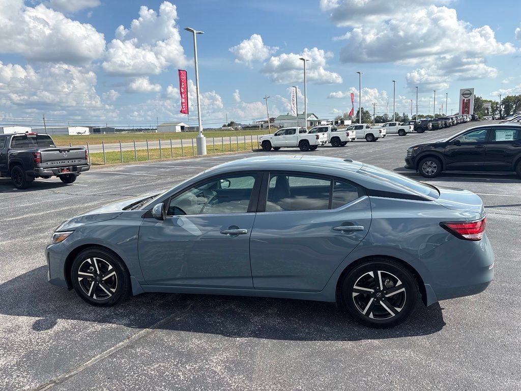 Used 2024 Nissan Sentra SV w/ Lighting Package FWD image 10