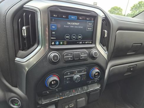 Used 2021 Chevrolet Silverado 1500 RST AWD/4WD image 19