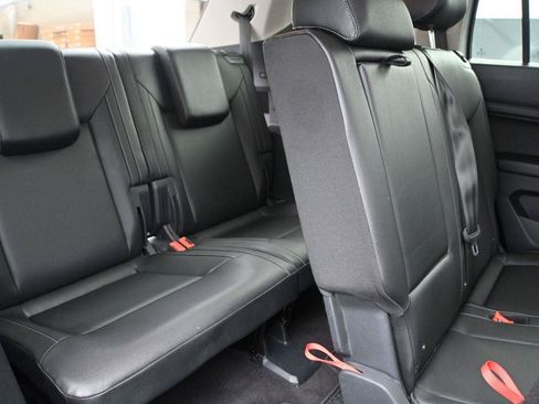 Used 2018 Volkswagen Atlas SE AWD/4WD image 21