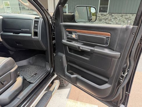 Used 2015 RAM 2500 Laramie AWD/4WD image 15