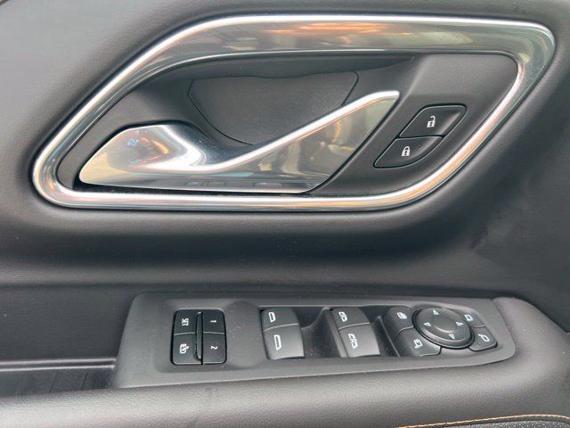 Used 2023 GMC Yukon AT4 w/ AT4 Premium Package AWD/4WD image 27