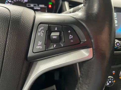 Used 2017 Chevrolet Trax LT w/ LT Convenience Package FWD image 29