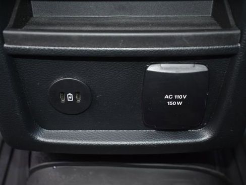 Used 2024 Ford Edge SEL w/ Convenience Package image 37