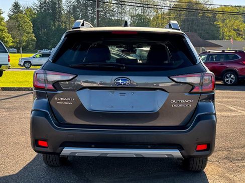 Used 2023 Subaru Outback Touring XT AWD/4WD image 4