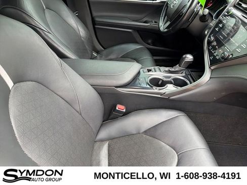 Used 2020 Toyota Camry XSE image 22