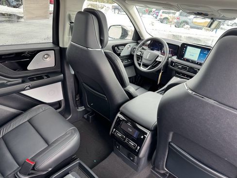 New 2026 Lincoln Aviator Reserve image 15