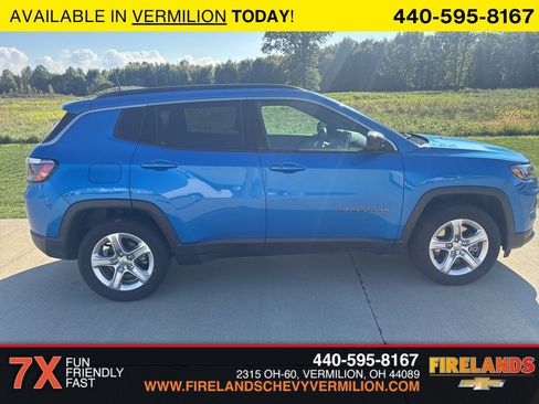 Used 2023 Jeep Compass Latitude w/ Convenience Group image 6