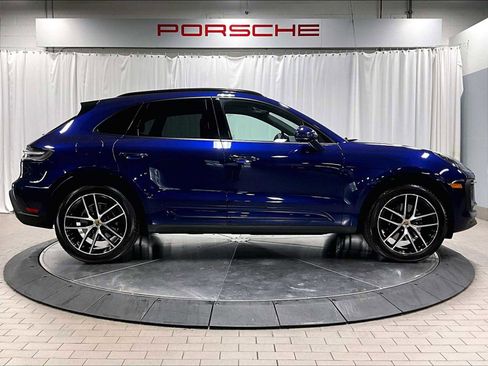 Used 2025 Porsche Macan image 11
