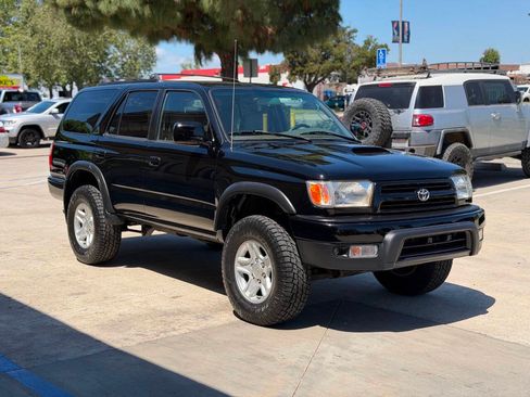 Used 1999 Toyota 4Runner SR5 AWD/4WD image 6