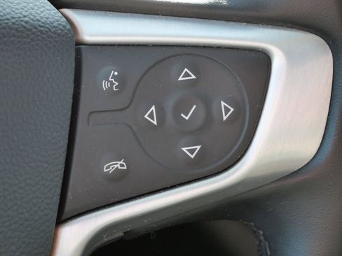 Used 2023 GMC Acadia SLT image 37