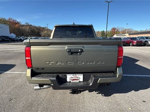 New 2025 Toyota Tacoma TRD Off-Road image 4