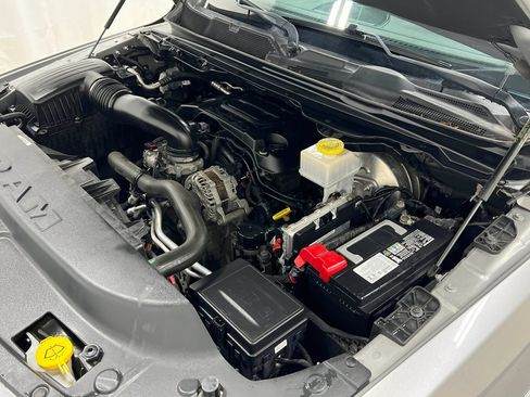 Used 2019 RAM 1500 Laramie w/ Sport Appearance Package AWD/4WD image 30