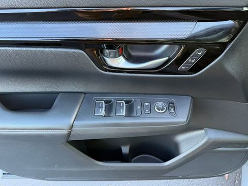 Used 2025 Honda CR-V Sport Touring image 13