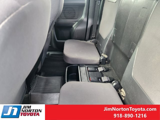 Used 2017 Toyota Tacoma TRD Off-Road w/ Tow Package AWD/4WD image 30