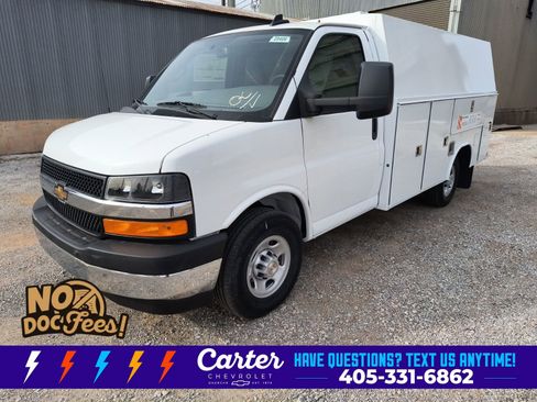 New 2025 Chevrolet Express 3500 w/ Power Convenience Package RWD image 7