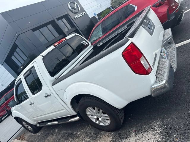 Used 2014 Nissan Frontier SV w/ SV Value Truck Package RWD image 2