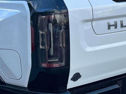 New 2025 GMC Hummer EV 3X w/ Battery Pack, 24 Module Pack image 10