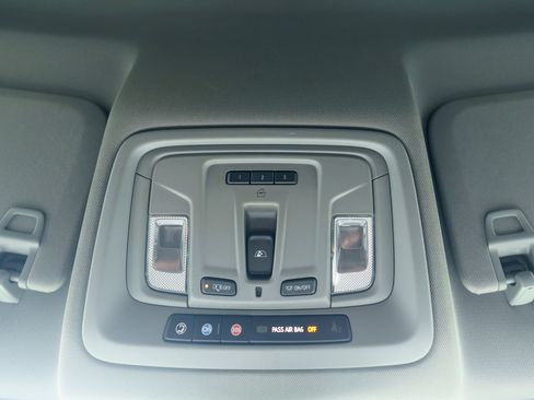 Used 2020 Chevrolet Silverado 2500 LTZ w/ LTZ Convenience Package AWD/4WD image 23