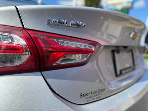 Used 2022 Chevrolet Malibu LT image 20