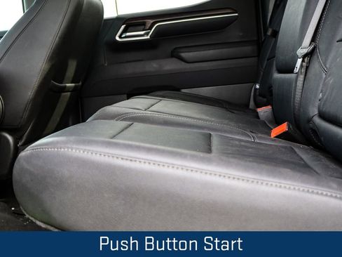 Certified 2025 GMC Sierra 1500 SLT image 13