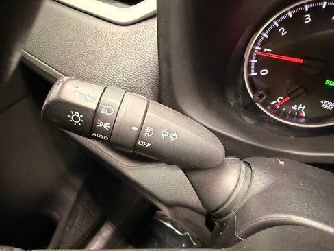 Used 2020 Toyota RAV4 XLE w/ Convenience Package AWD/4WD image 30