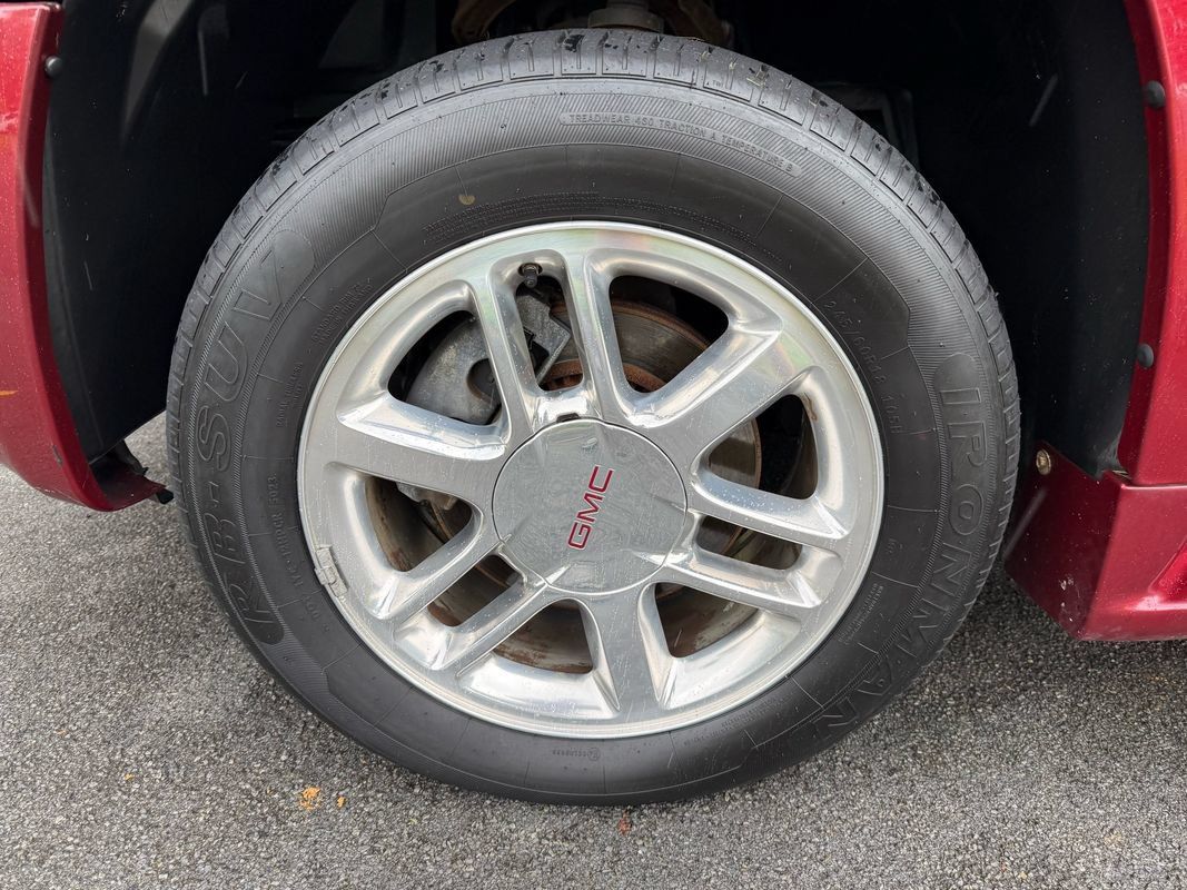 Used 2007 GMC Envoy Denali AWD/4WD image 11