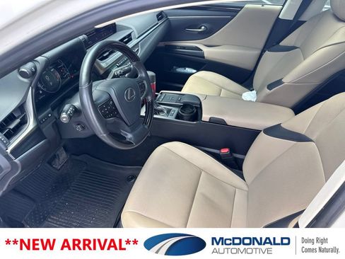 Used 2020 Lexus ES 350 w/ Premium Package FWD image 6