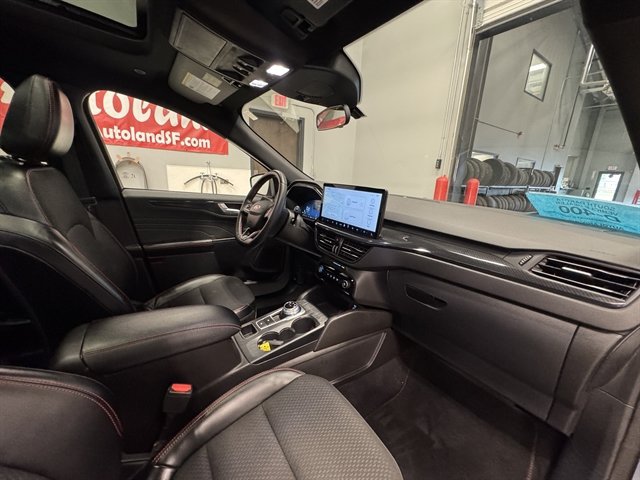 Used 2023 Ford Escape ST-Line Select w/ Tech Pack #2 AWD/4WD image 14