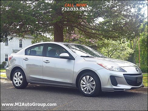 Used 2013 MAZDA MAZDA3 i SV image 6