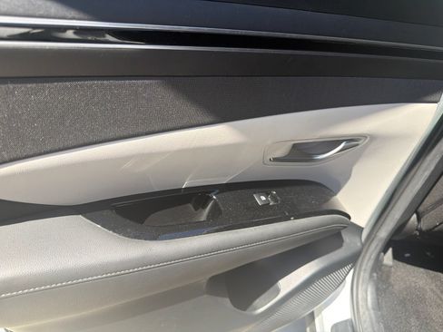 Used 2022 Hyundai Tucson SEL w/ Convenience Package FWD image 9