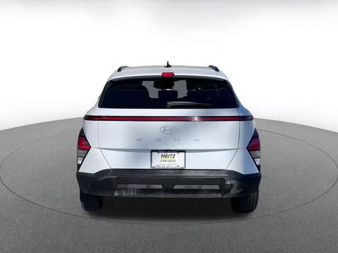 Used 2025 Hyundai Kona SEL image 12