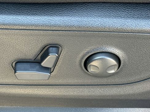 New 2026 RAM 1500 2WD Crew Cab image 21