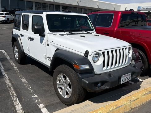 Used 2018 Jeep Wrangler Unlimited Sport S AWD/4WD image 4