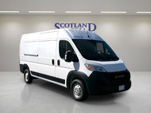 Used 2025 RAM ProMaster 2500 FWD image 4