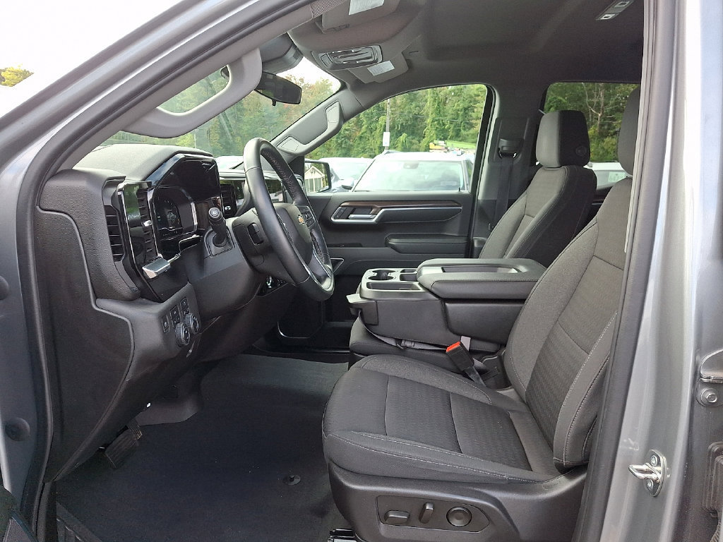 Used 2023 Chevrolet Silverado 1500 LT AWD/4WD image 19