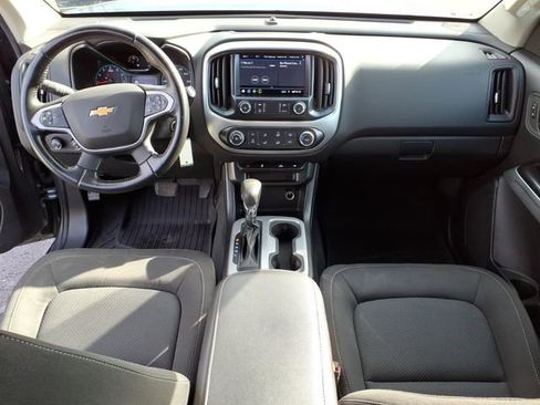 Used 2022 Chevrolet Colorado LT AWD/4WD image 27
